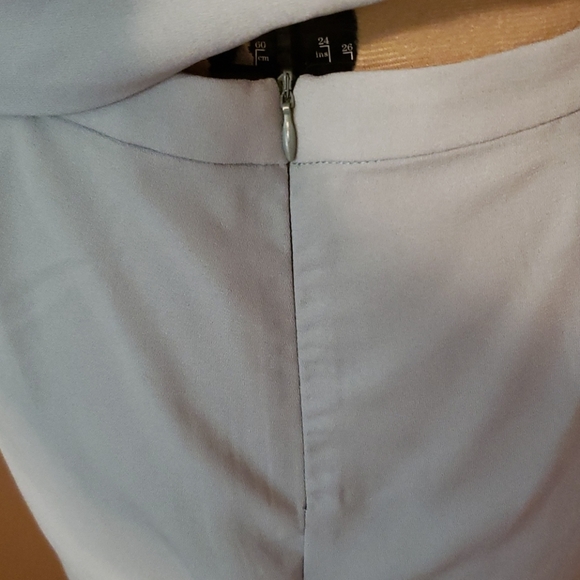 Lulu's XL Sage Halter Romper NWT - Picture 11 of 14